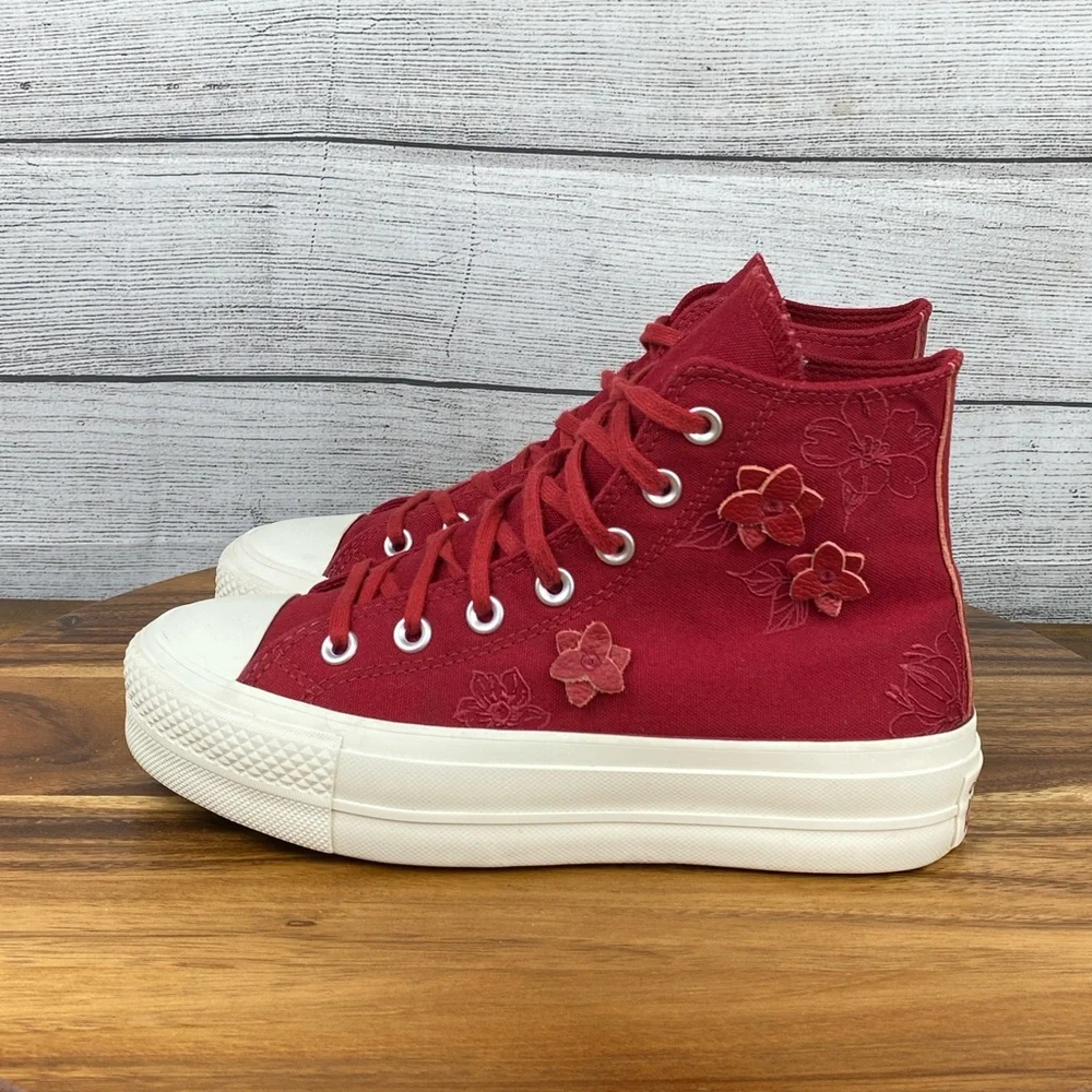 Converse Chuck Taylor All Star Lift High Floral Embroidery Days Ahead Size 6.5